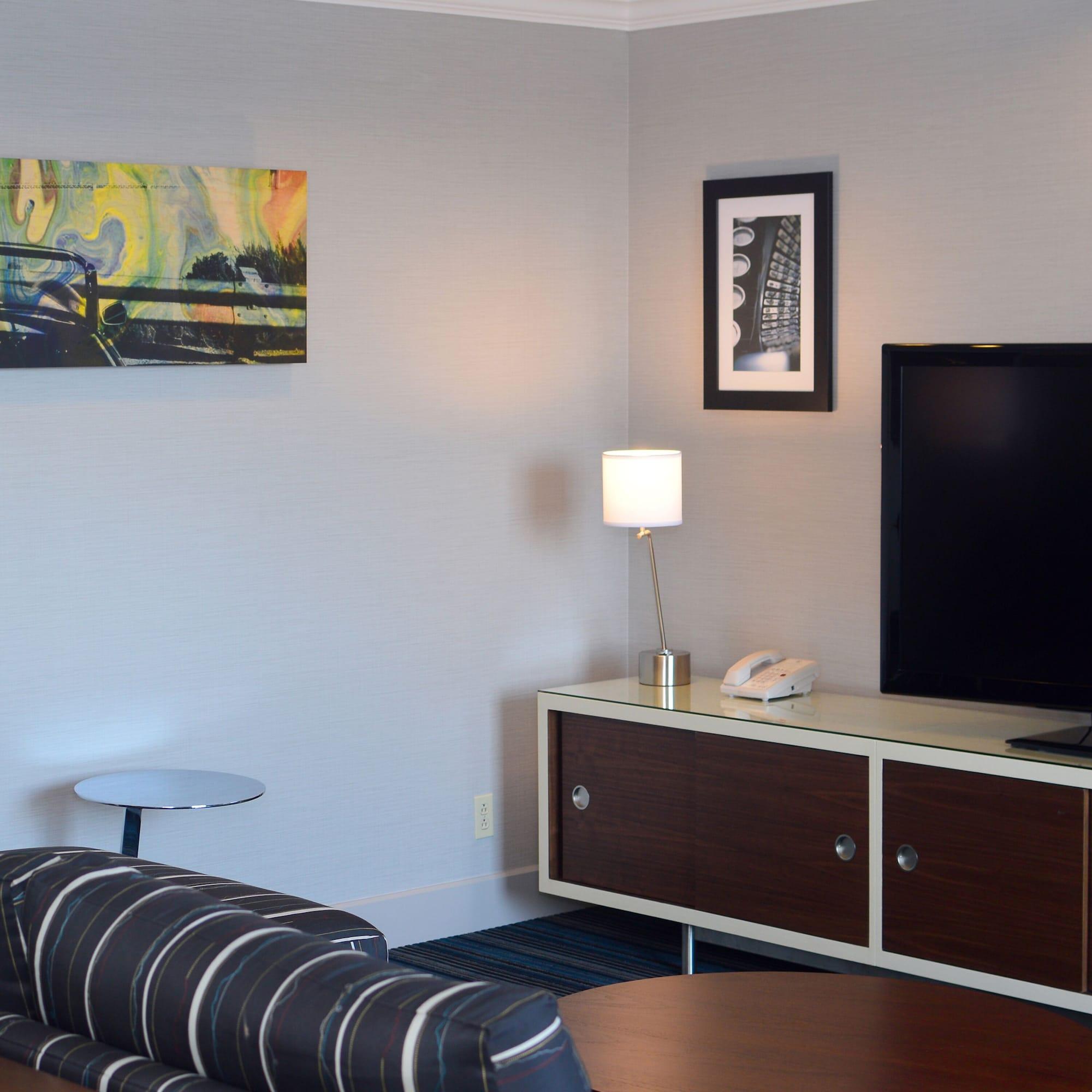 Doubletree By Hilton Newark-fremont Hotel