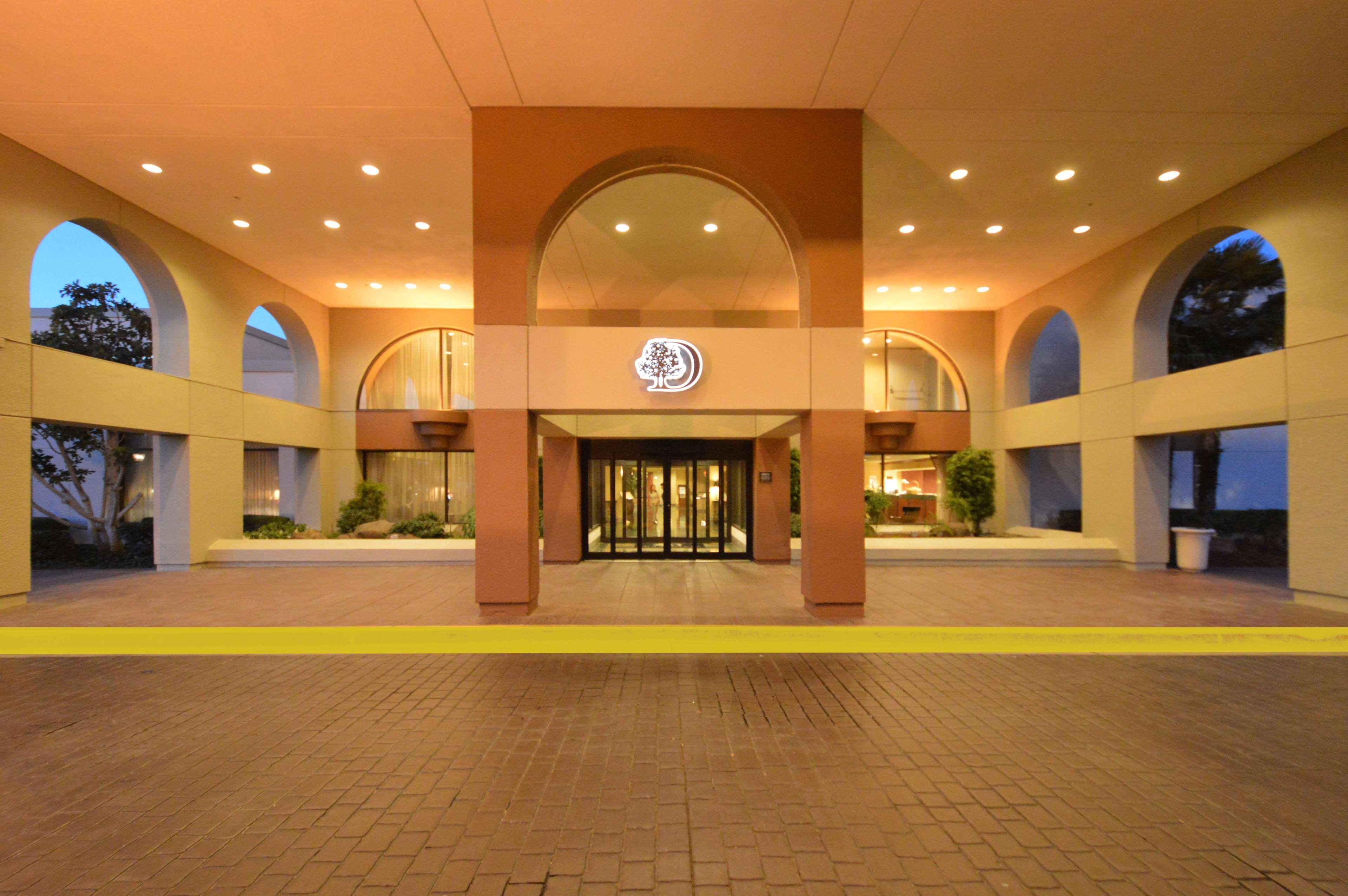 Hotel Doubletree By Hilton Newark-fremont 3*