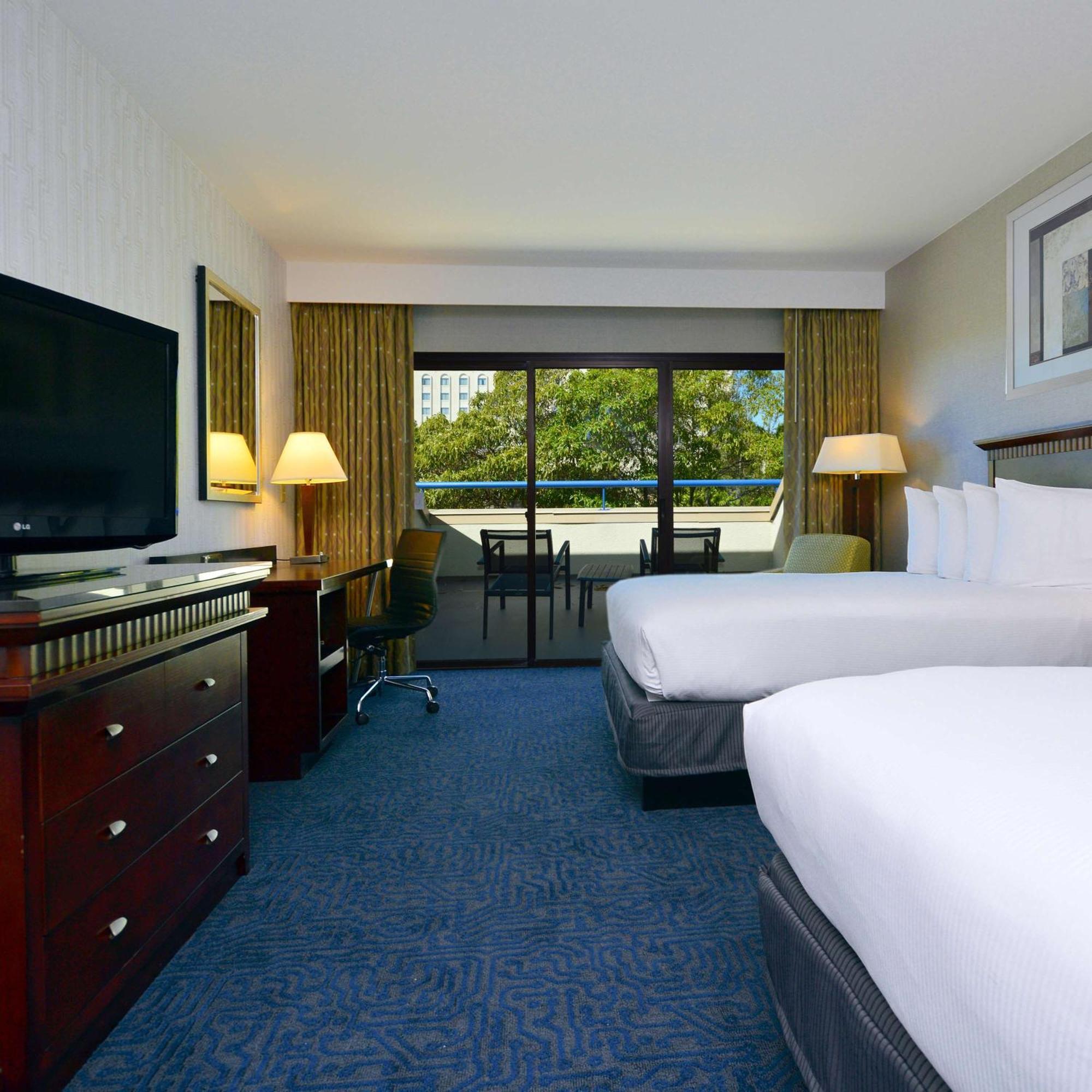 Doubletree By Hilton Newark-fremont 3* Newark