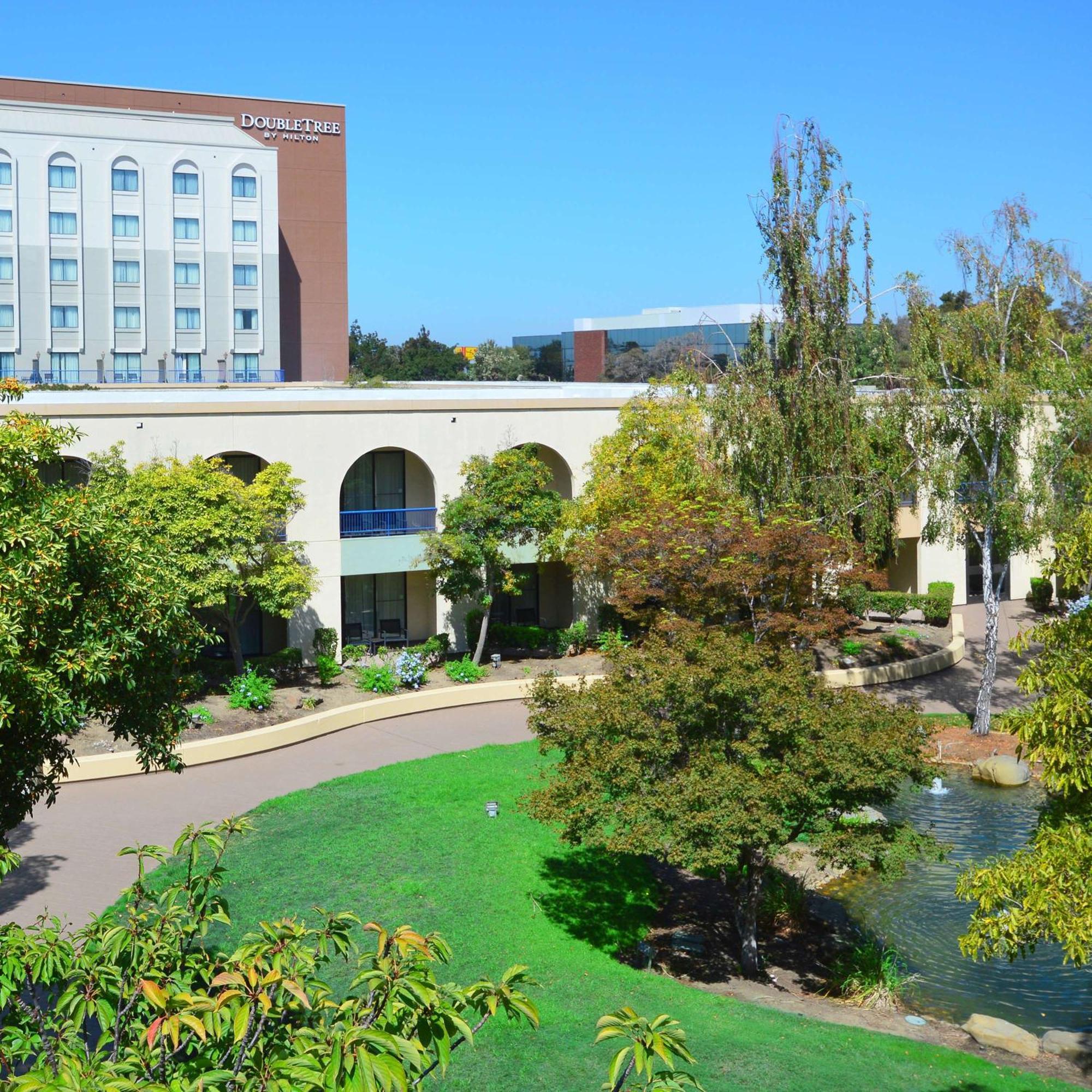 Doubletree By Hilton Newark-fremont 3* Newark
