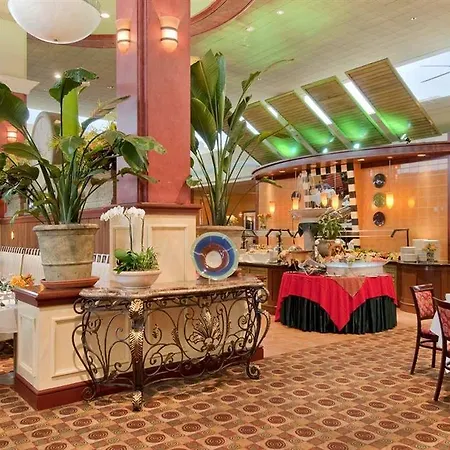 Doubletree By Hilton Newark-Fremont 